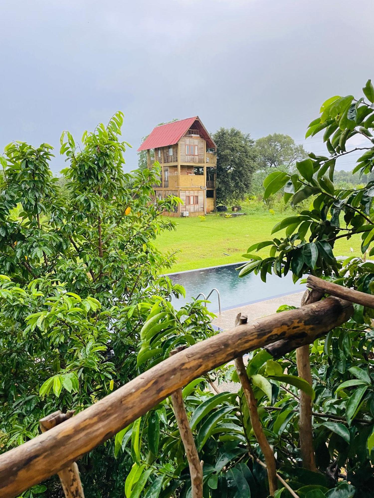 ホテル Prana Ayurveda Chalet- シギリヤ エクステリア 写真
